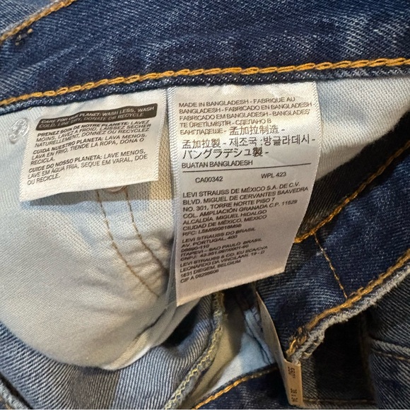Levi’s 550 Relaxed Jeans NWT – 38x34 - Picture 4 of 16